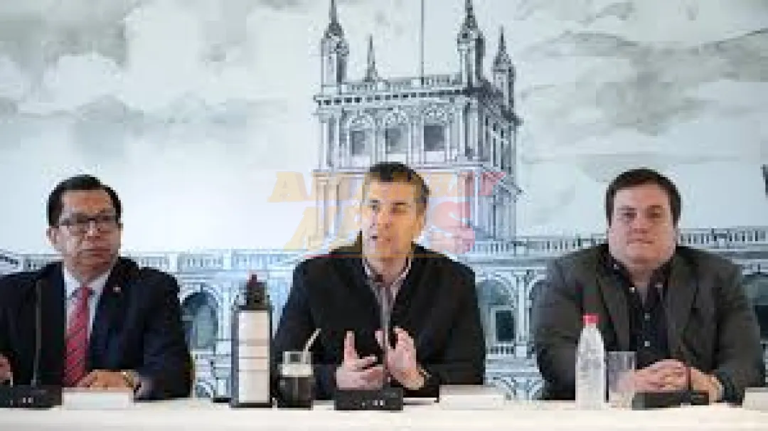 Santiago Peña declara el 5 de agosto como «Día Nacional de la Alimentación Escolar»