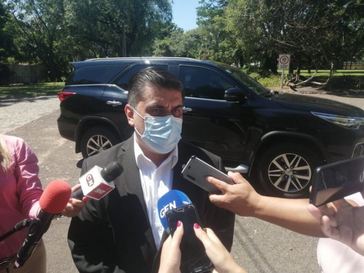 Paraguay recibirá 200 mil vacunas de India y continúa negociando otras opciones