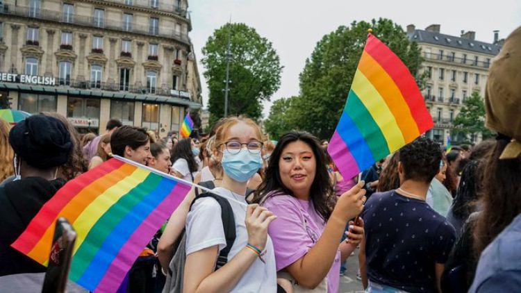 Suiza permitirá matrimonio igualitario a partir de 2022