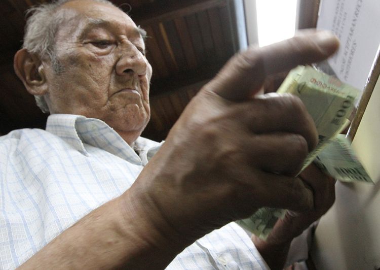 Veteranos cobran hoy viernes sus pensiones, subsidios y gratificaciones