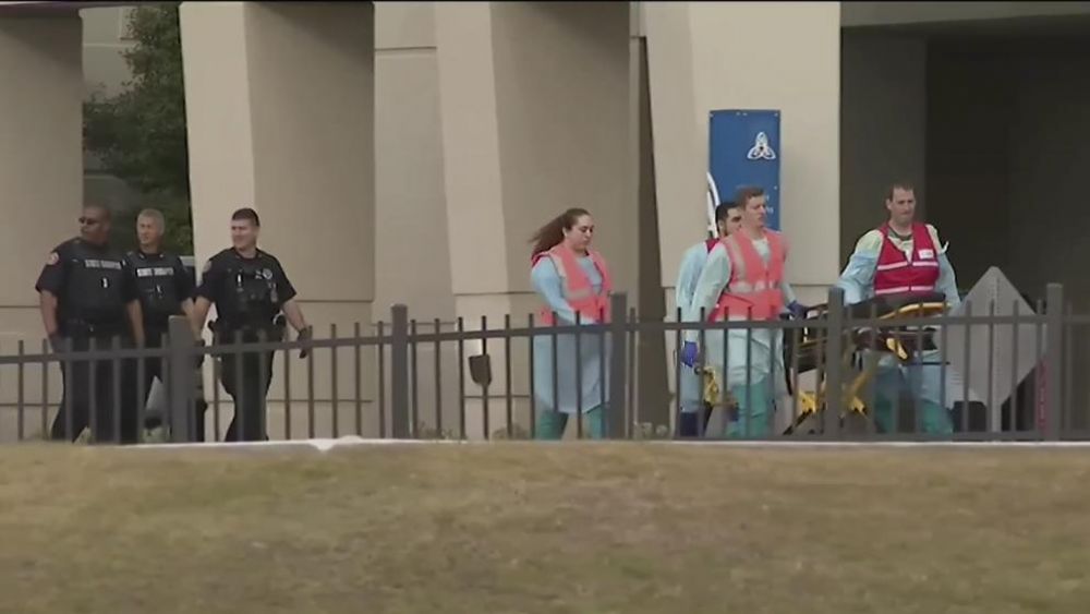 Confirman cuatro muertos, incluido el atacante, en un tiroteo en una base naval en Florida