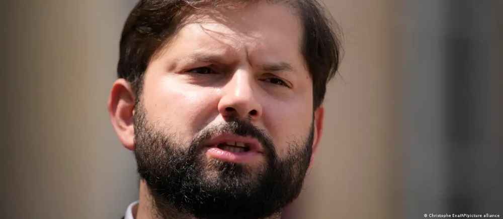 Ante la violencia, Gabriel Boric dice que "Chile no es Ecuador"