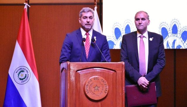 Marito pide a ministros a colaborar con gobierno entrante para una transición transparente