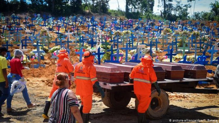 Brasil registra 968 muertes por covid-19 y supera los 1,8 millones de casos