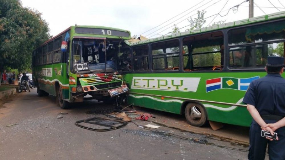 Accidente entre colectivos deja un fallecido en Capiatá