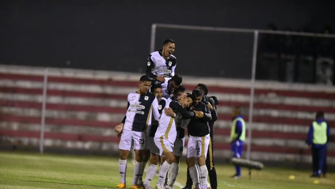 Tacuary gana y asoma en la parte alta