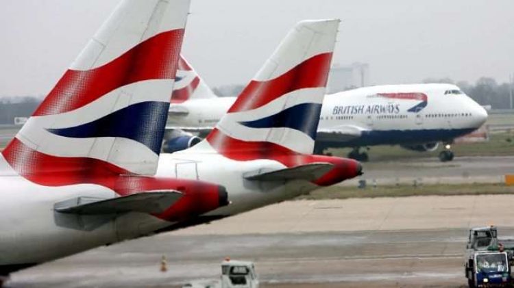 Pilotos de British Airways aceptan recorte salarial para limitar despidos