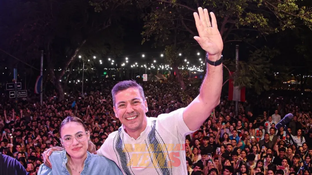 Video: Abuchean a Santi Peña durante concierto en calle Palma
