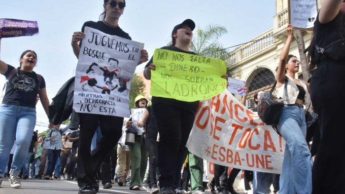 Universitarios de la UNA responden a Peña: “Las minorías ruidosas se están uniendo”