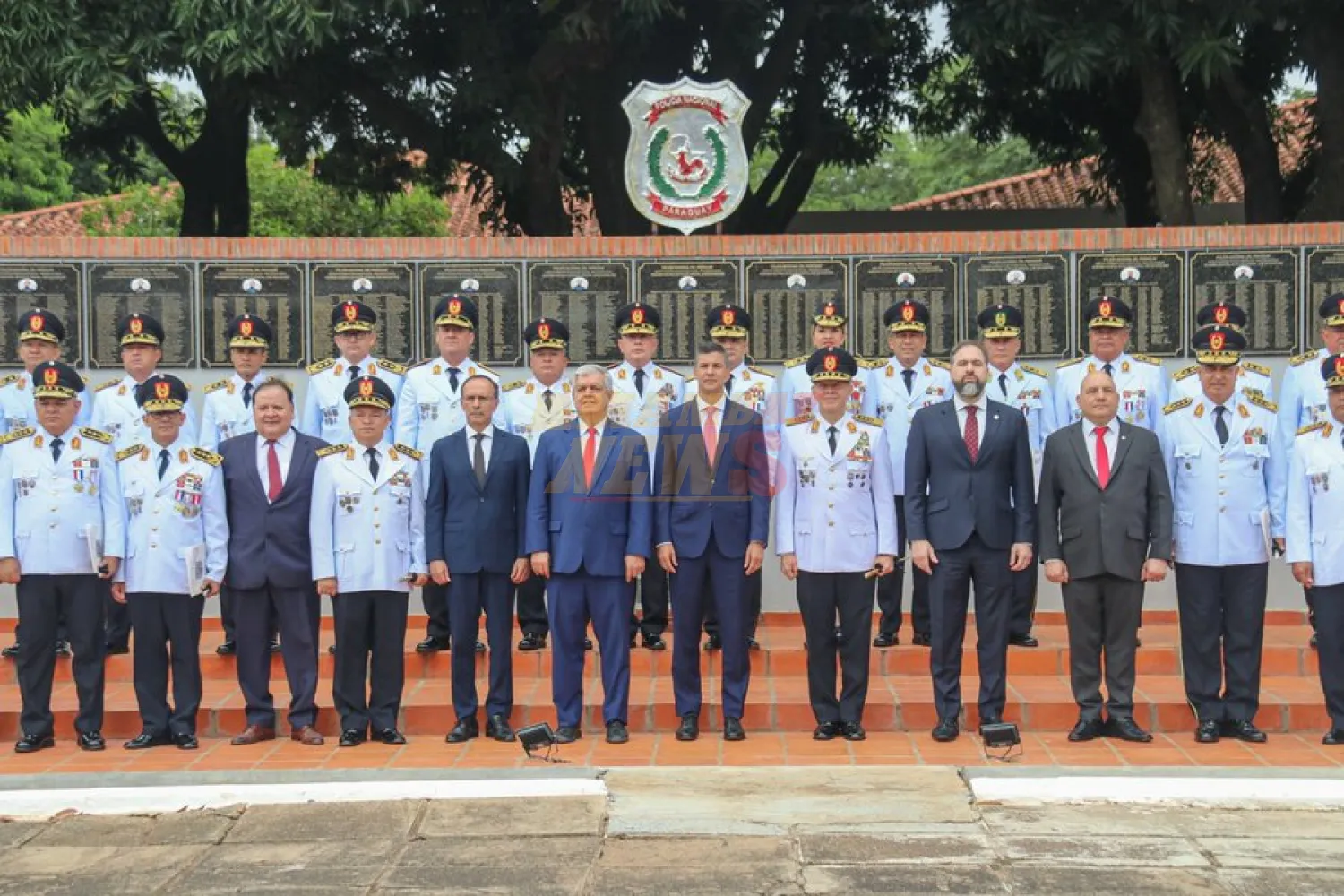 Santi encabezó ceremonia de ascenso de altos mandos de la Policía Nacional