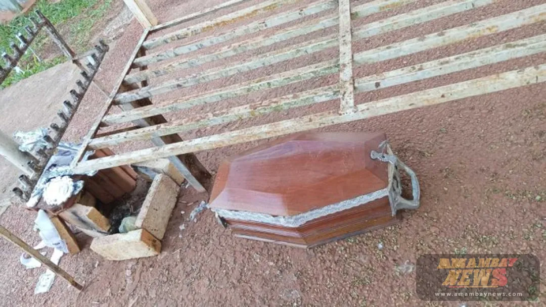 Abandonaron un cajón con huesos frente al cementerio de Santa Rosa del Aguaray