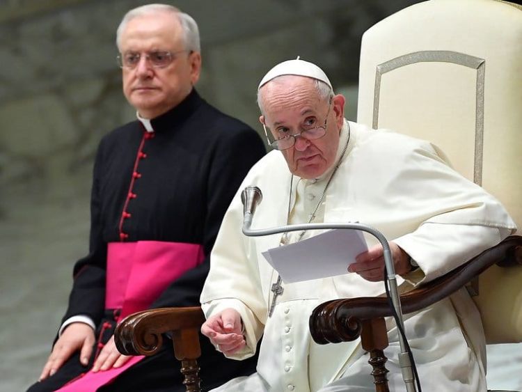El papa Francisco lamentó los abusos sexuales contra 216.000 niños