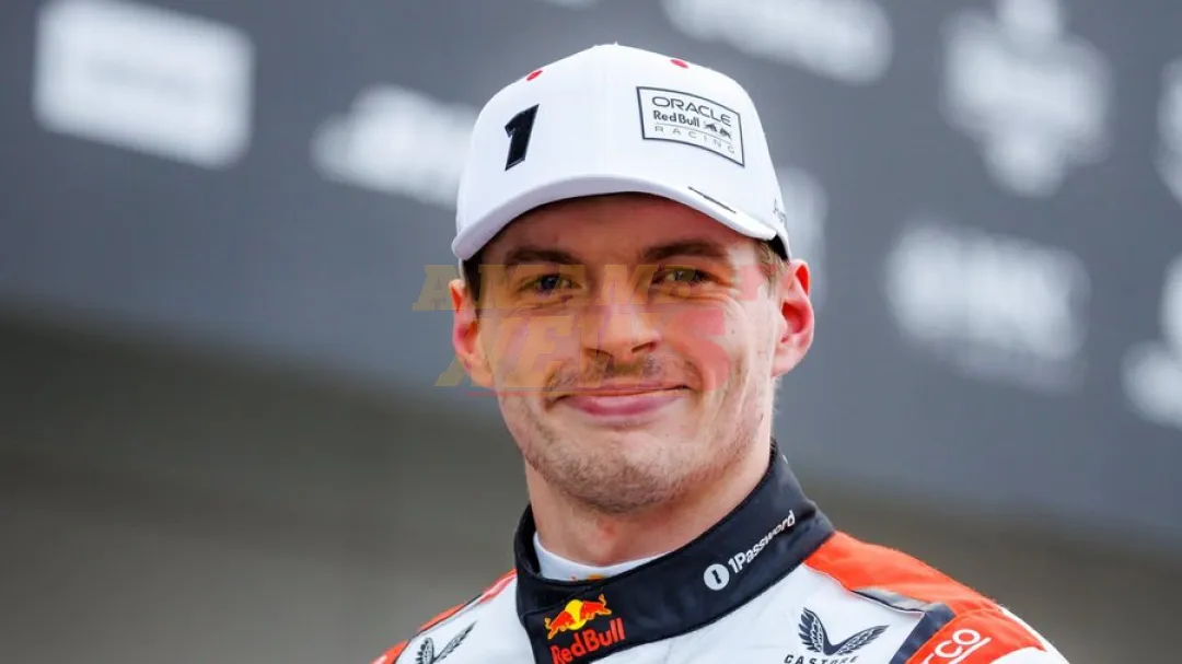 Verstappen sale primero en Japón, por delante de los McLaren