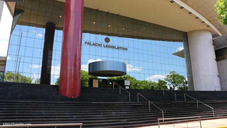 Sancionan proyecto que concede permiso especial para funcionarios públicos