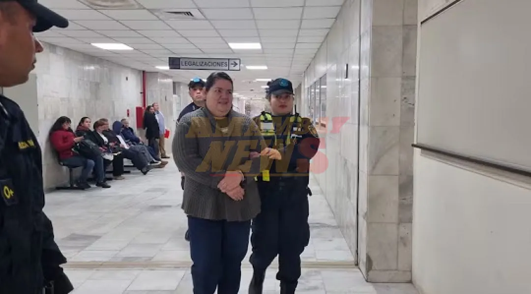 Luego de chicanear por dos años, intendenta de Valenzuela acude a su audiencia
