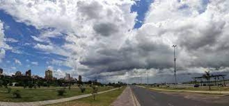 Jueves con clima caluroso y vientos del sureste