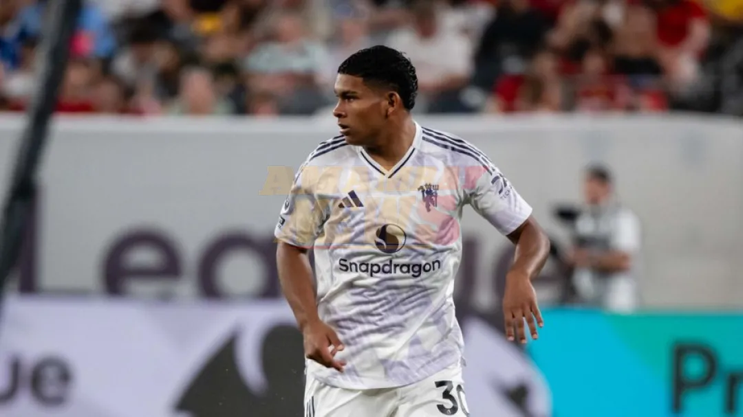 Diego León ingresa en la victoria del United