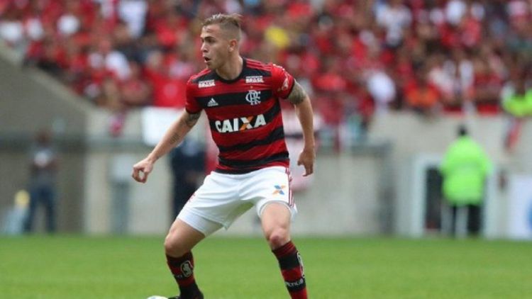 Robert Piris Da Motta y dos opciones en el fútbol paraguayo
