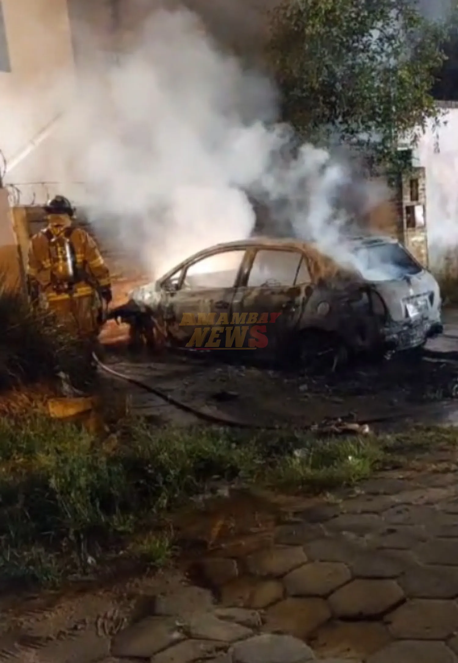 Por celos, joven habría quemado el auto de su expareja