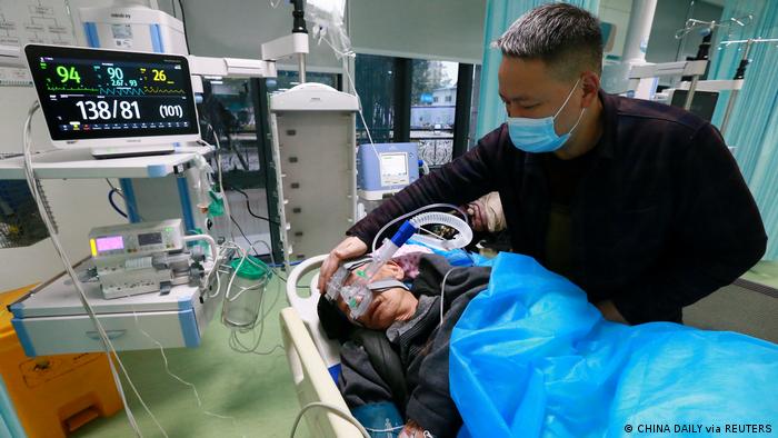 Pandemia de covid-19 costó más de 300 millones de años de vida, según la OMS