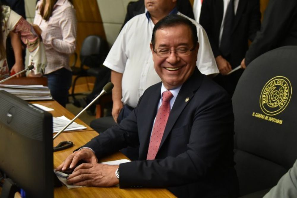 Juez confirma la imputación del diputado Miguel Cuevas