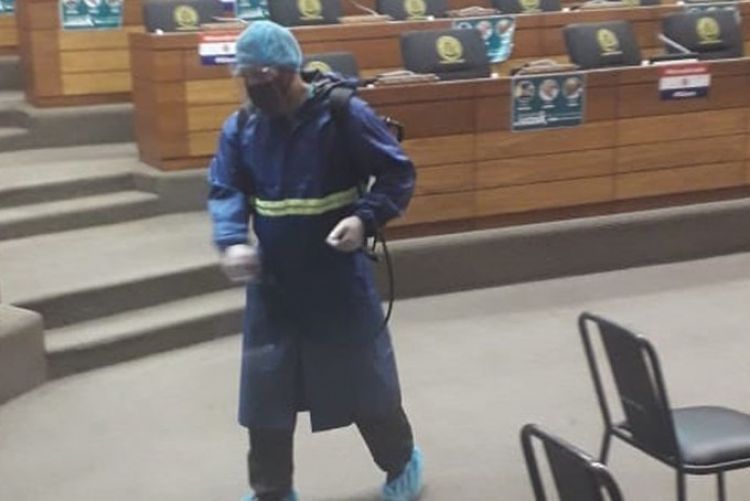 En la Cámara de Diputados intensifican labores de desinfección