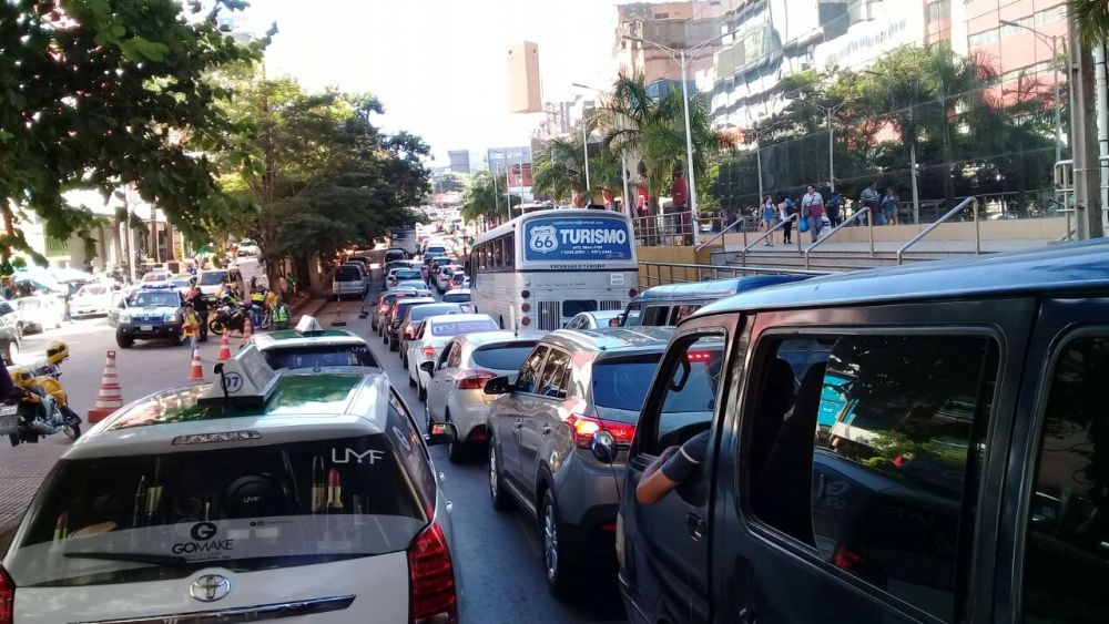 Volverán a cobrar por estacionamiento en el centro de CDE, desde el lunes