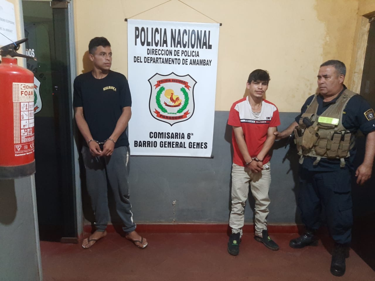 Dos ciudadanos con orden de captura presos con moto robada en PJC