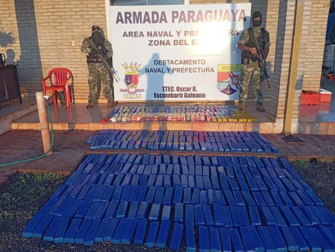 Incautan 300 kg de marihuana en el lago itaipú