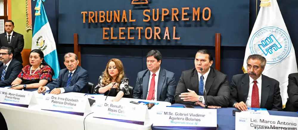 Guatemala: piden quitar inmunidad de magistrados del TSE