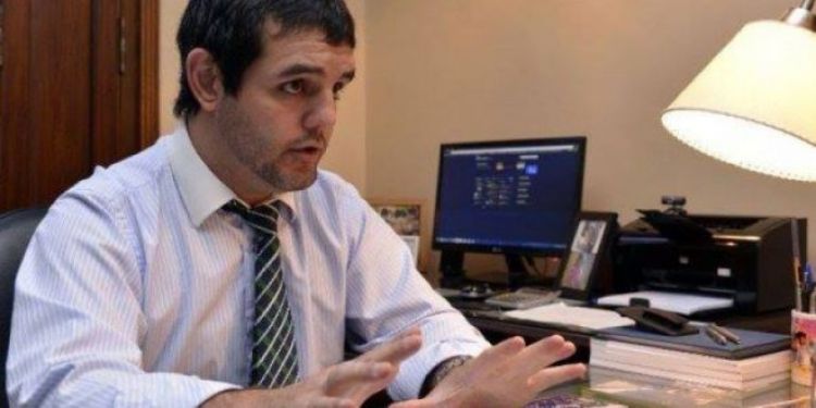Más de 500 abogados accionan contra la Seprelad