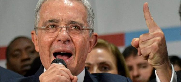 lvaro Uribe acusa al director para las Amricas de HRW de ser militante de FARC