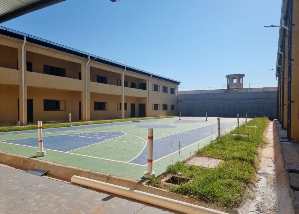 Internos del penal de Emboscada en régimen cerrado especial aún no pueden recibir a familiares