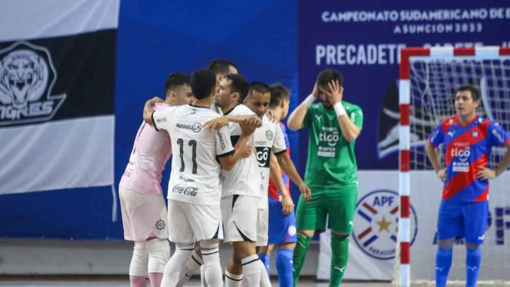 El Franjeado gana la primera pulseada al Ciclón