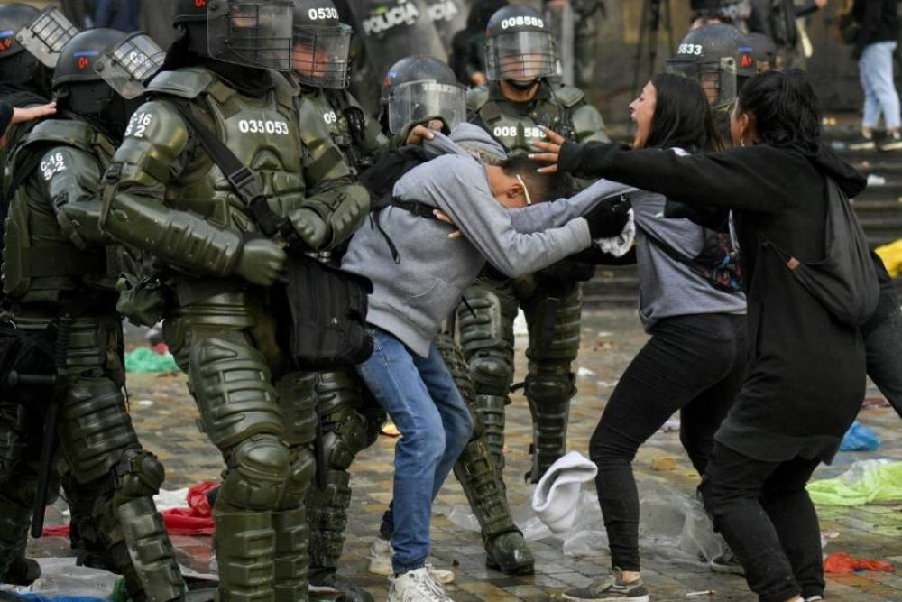 Tres muertos en las protestas contra el gobierno de Duque en Colombia