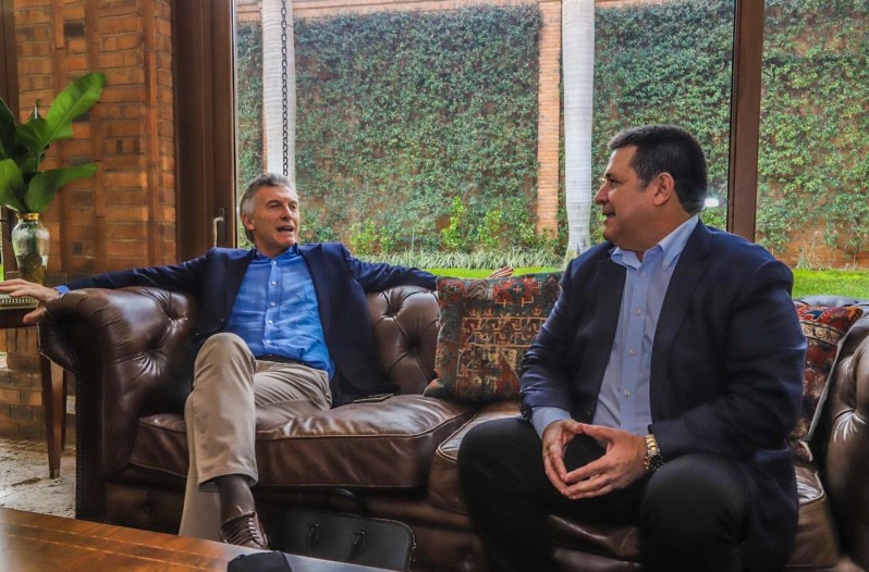 Cartes anuncia viaje a Argentina pese a su situación judicial