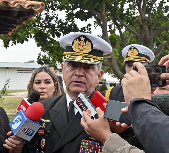 Marito destituye al hermano de Hugo Velázquez de la Armada Paraguaya