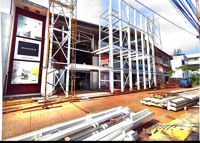 Abogados piden al juzgado detener trabajos de remodelación en el Shopping del Este
