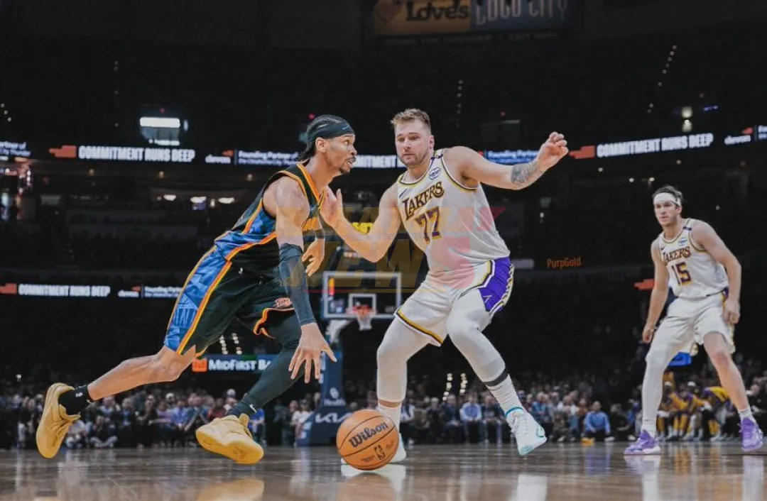 Los Lakers de Doncic arrollan a Thunder en un aviso para los playoffs