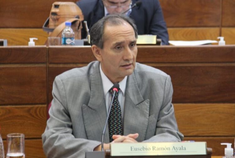 Proyecto de ley de vacunas: Quieren darle un cheque en blanco a las farmacéuticas privadas