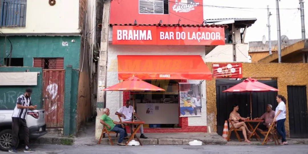Bruno Mars vuelve famoso un pequeño bar brasileño
