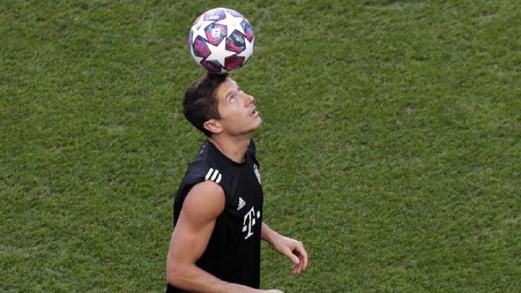 Barcelona anuncia fichaje de Lewandowski hasta 2027