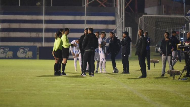 El 12 de Octubre y Guaireña se ponen al día
