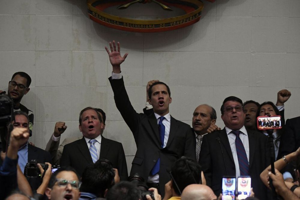 Guaidó debe regresar de manera segura advierte EEUU