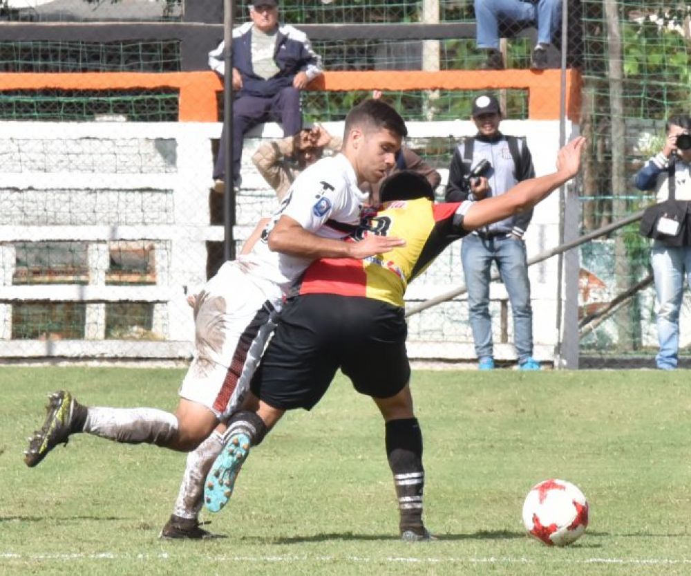 General Díaz y Santaní, desde las 17:00 de este domingo en el estadio Adrián Jara