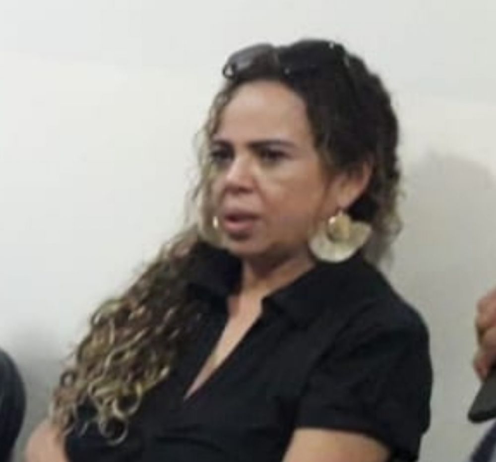 Liberales siguen escrachando a Gloria Escobar por traicionar a José Carlos Acevedo