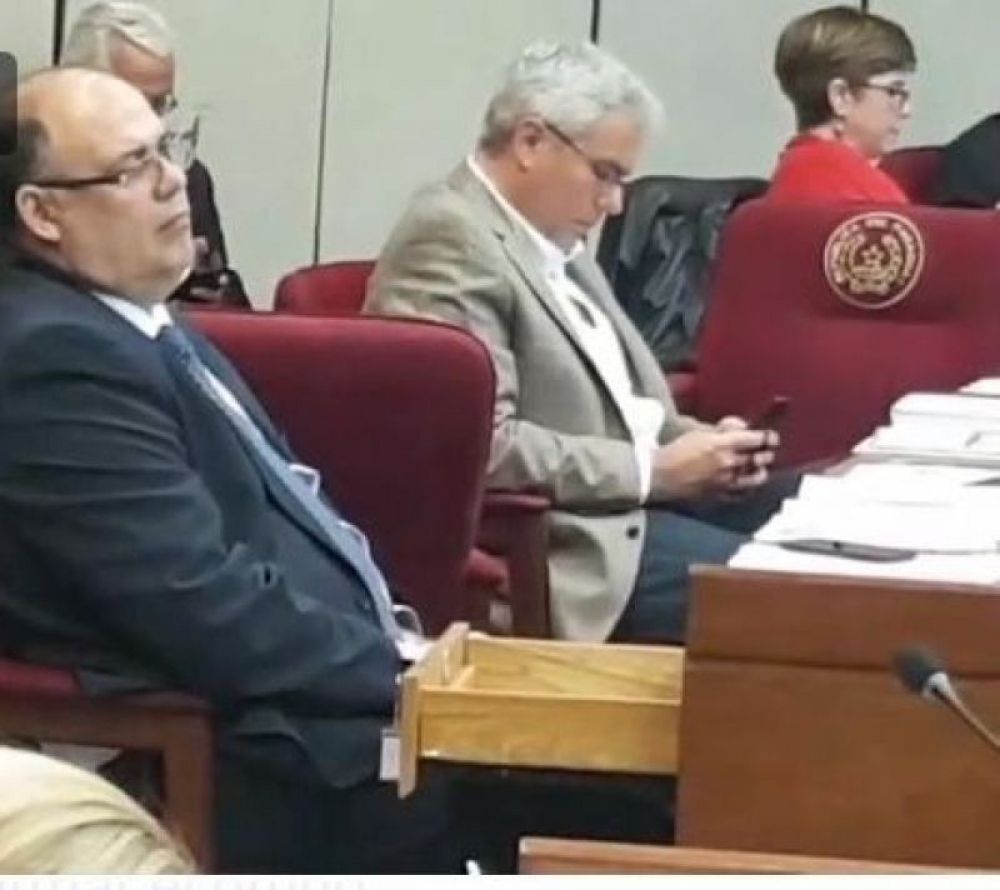 Senador Chiquito Vale, es investigador del acta secreta de Itaipú