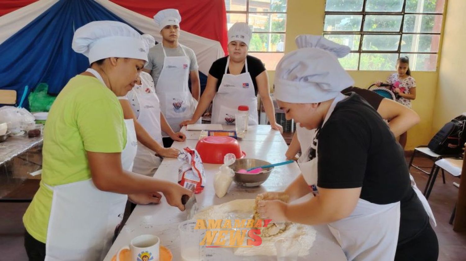 Demanda laboral del sector gastronómico es liderada por cocineros, mozos, delivery y bacheros