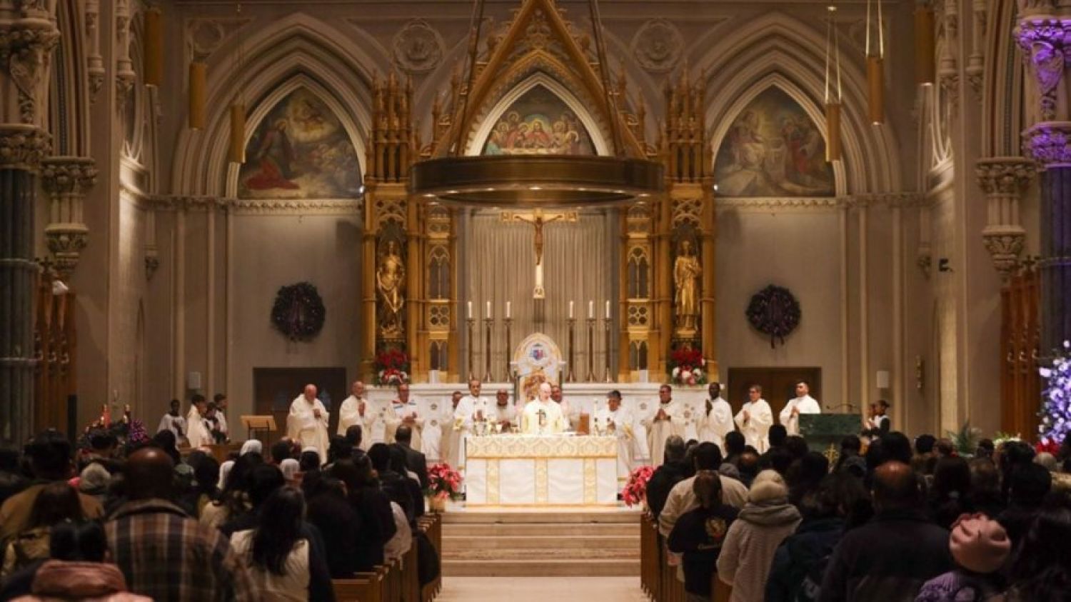 Informe destapa abusos de 75 sacerdotes con décadas de encubrimiento en Estados Unidos