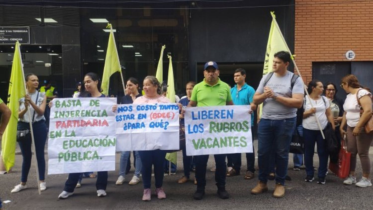 Maestros denuncian caída del Sigmec y temen que favorezca a “hurreros políticos”